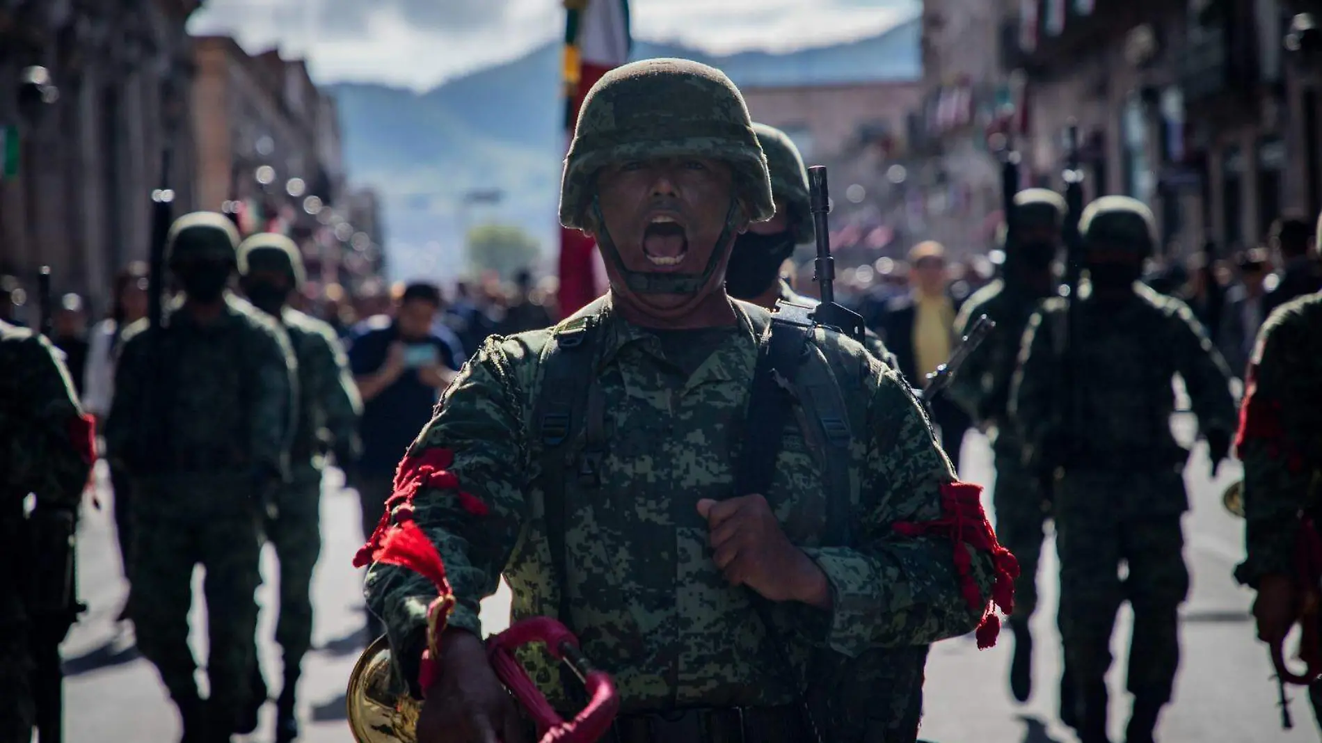 Militar durante desfile